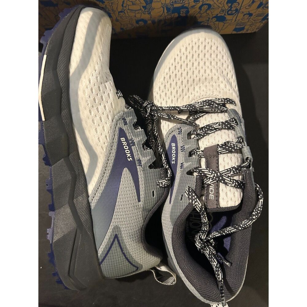 Brooks Divide 2 Women's Size 5 Trail Sneakers NEW IN BOX